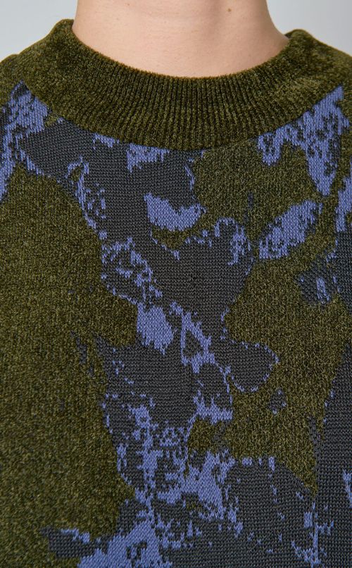 フラワージャガードプルオーバーニット