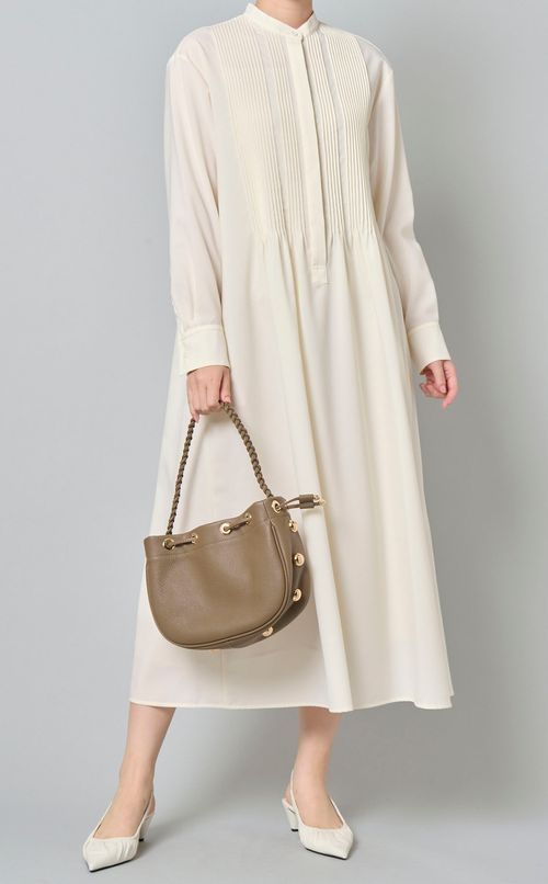 カウレザードローストリングバッグ