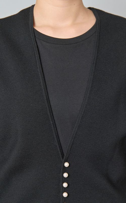 パールボタンドルマンカーディガン