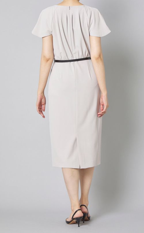 ストレッチベルテッドワンピース