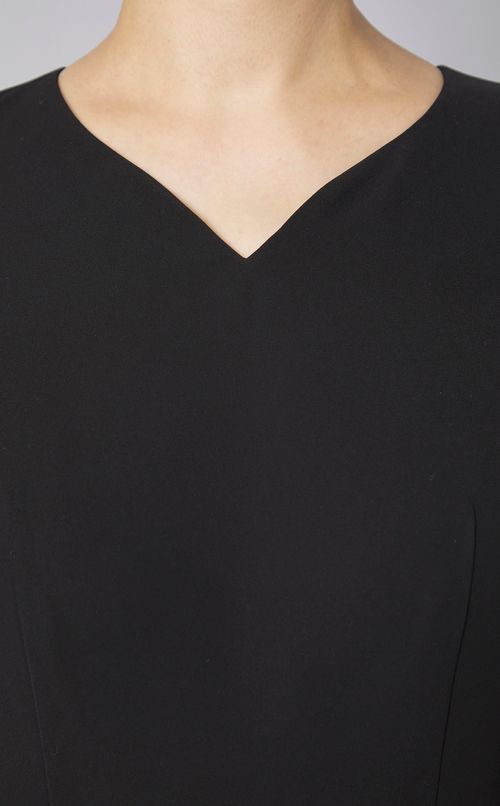 カーブネックウエストタックオールインワン