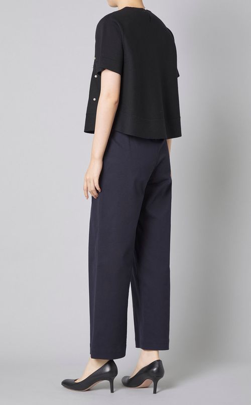 パールボタンAラインニット