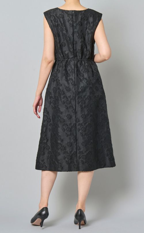 エンボスジャガードエプロンドレス