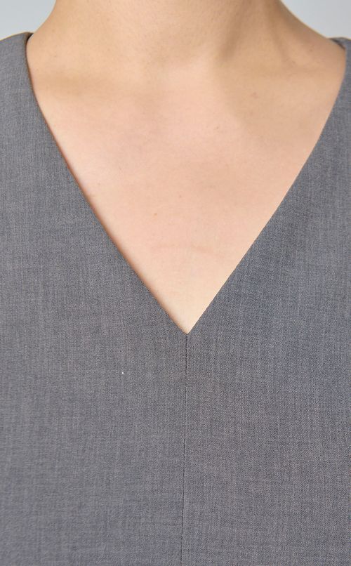 メタルラメレースVネックドレス