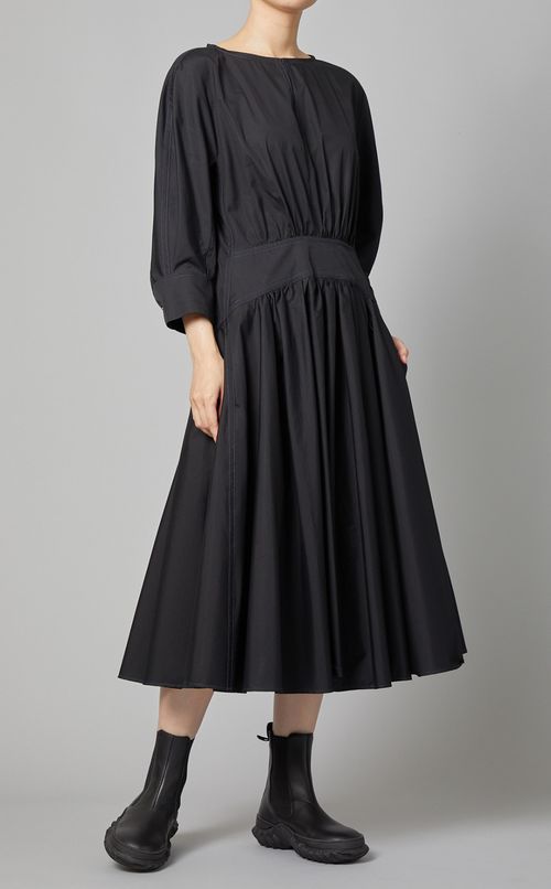 ギャザーフレアワンピース