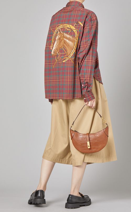 チェックシャツ