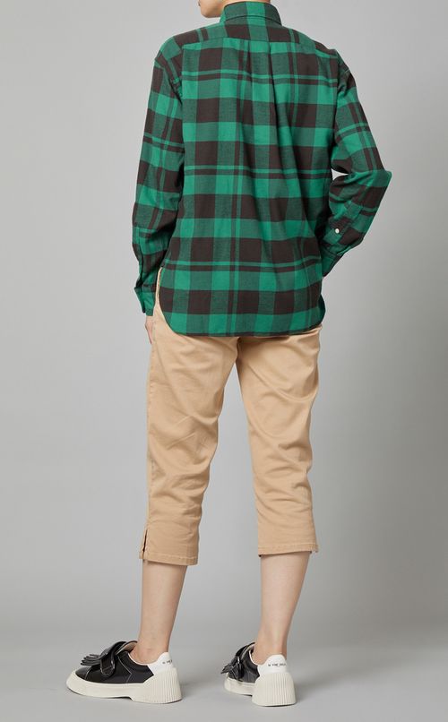 チェックシャツ