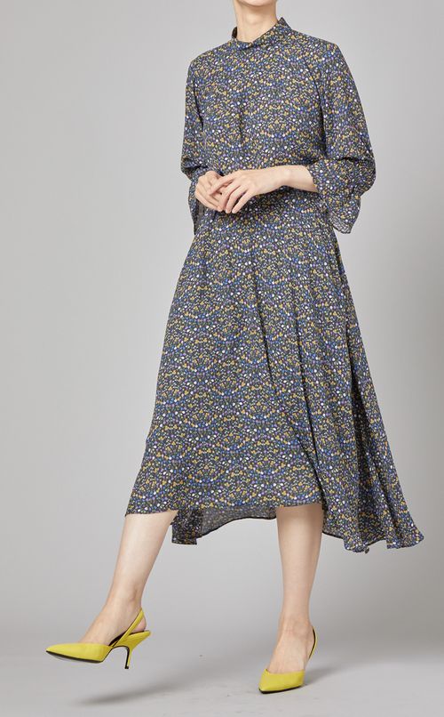 フラワープリントブラウス