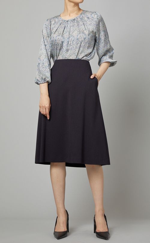 ストレッチフレアスカート