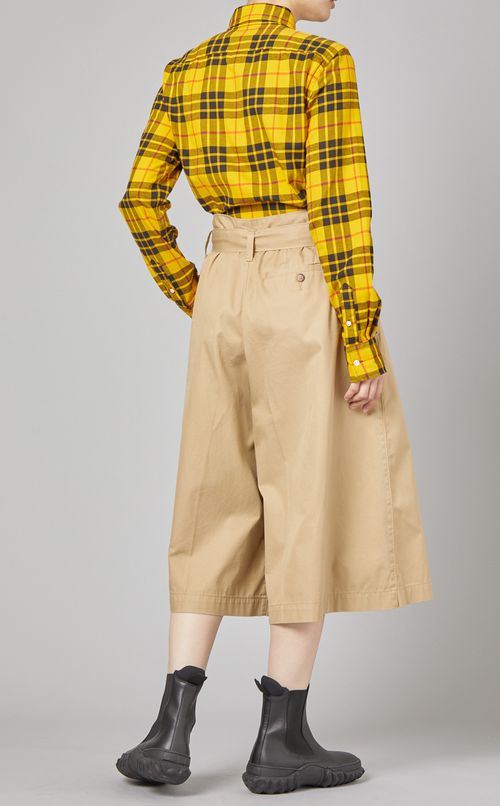 チェックシャツ