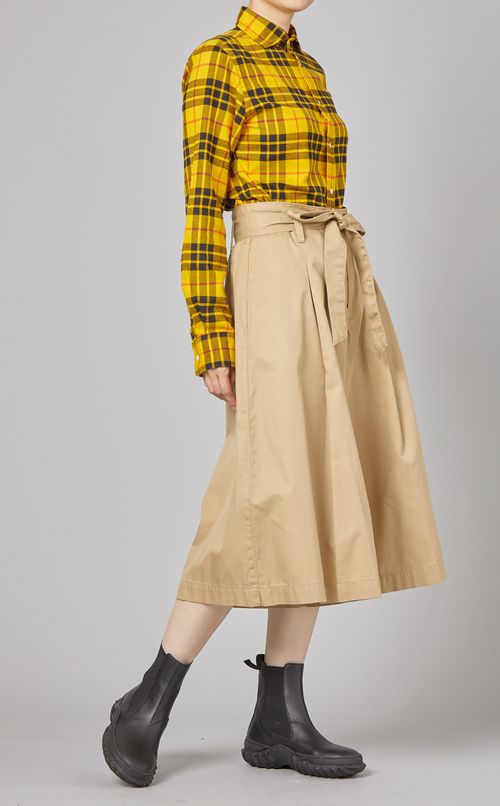 チェックシャツ