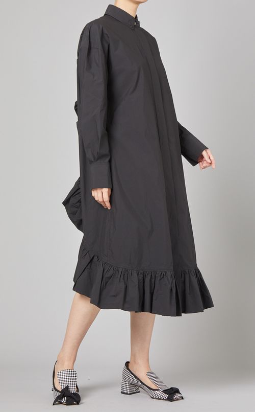 バックラッフルシャツワンピース