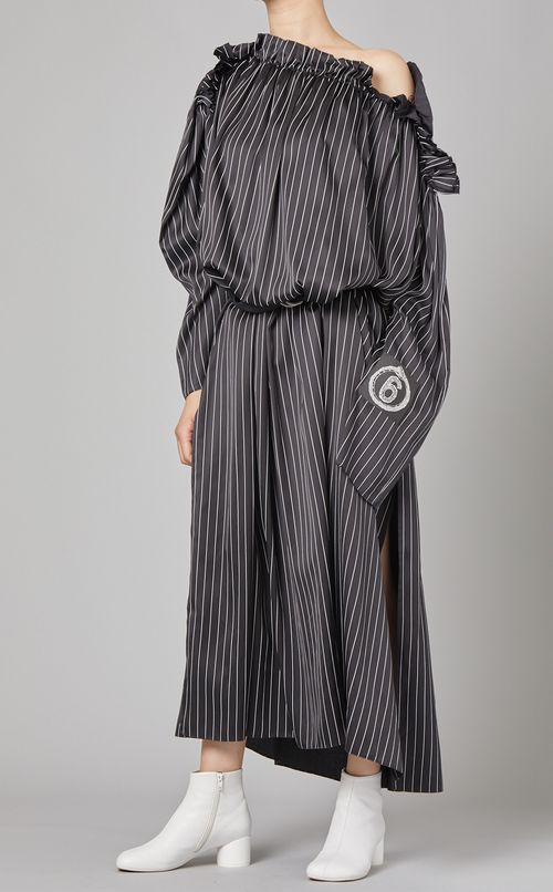 ピンストライプフリルロングワンピース