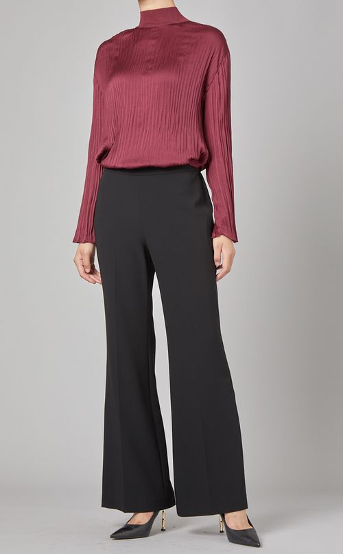 プリーツデザインブラウス