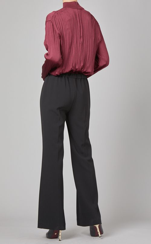 プリーツデザインブラウス