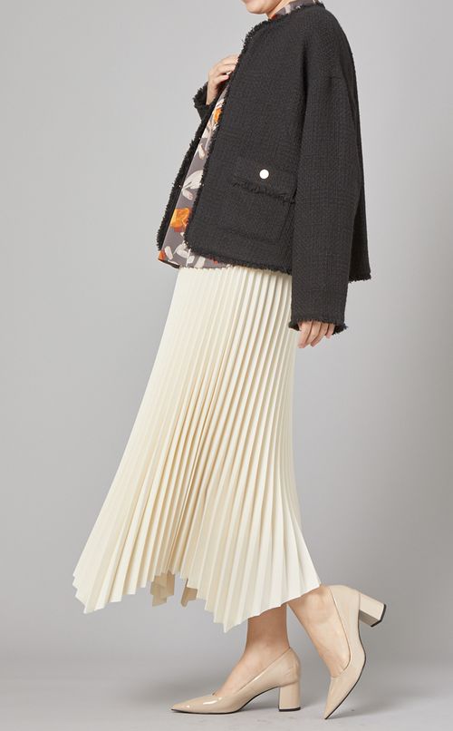 ノーカラーツイードジャケット