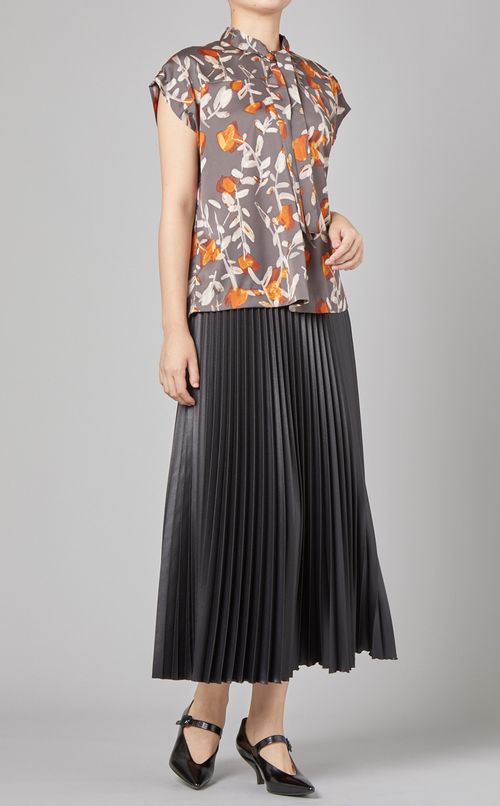 フラワーヨークスリーブブラウス