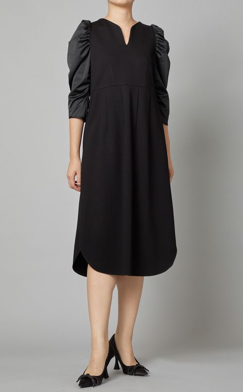 ギャザースリーブワンピース