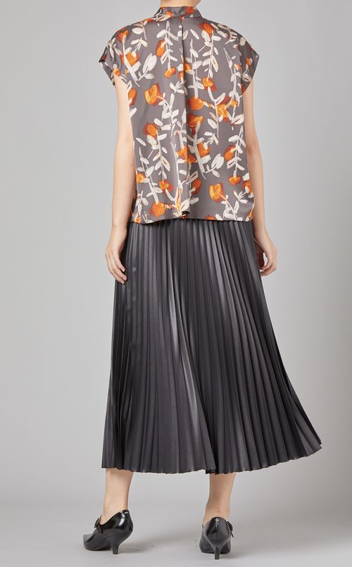 フラワーヨークスリーブブラウス