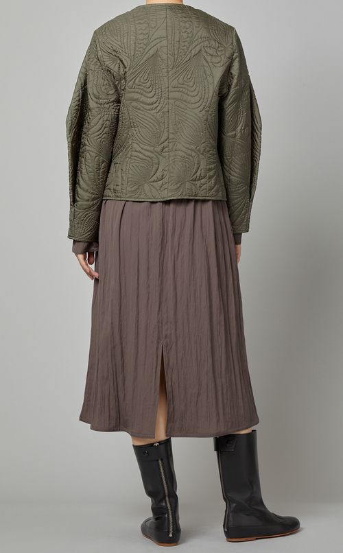 キルティング刺繍ジャケット