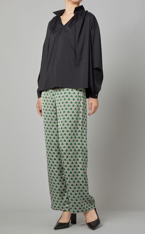 サテンストレートワイドパンツ