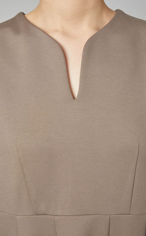 ギャザースリーブワンピース