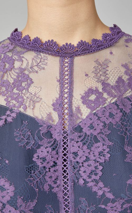 フラワーレースワンピース