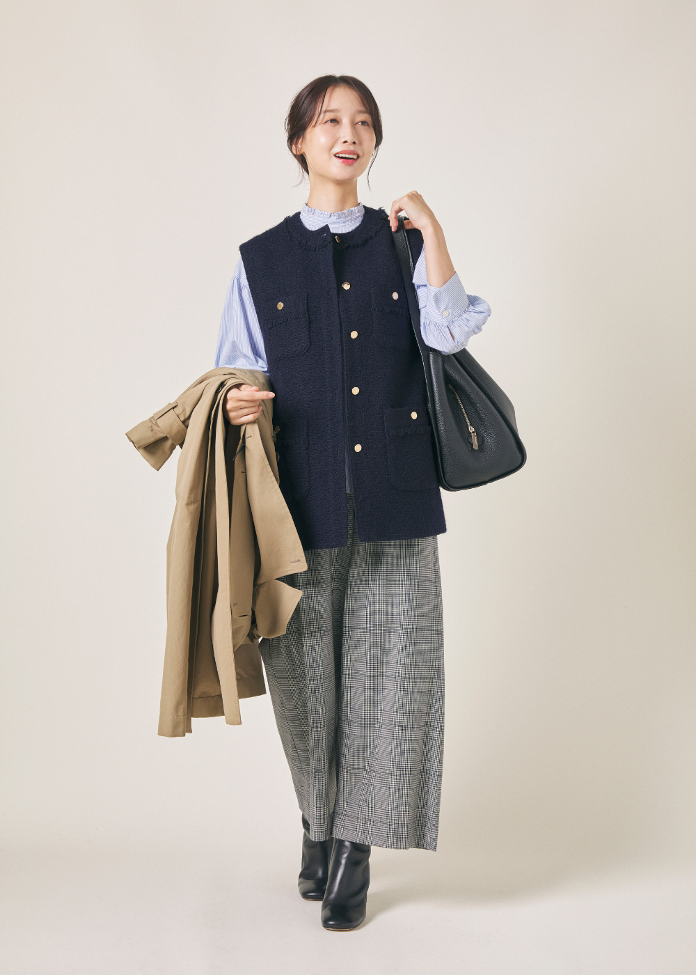 ネイビーのツイードジレを使ったおすすめコーデ