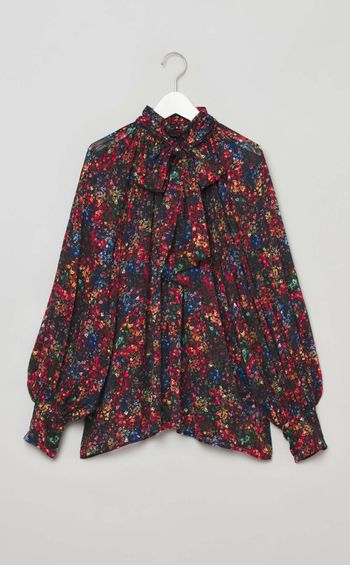 ミニフラワープリン卜ボウタイブラウス