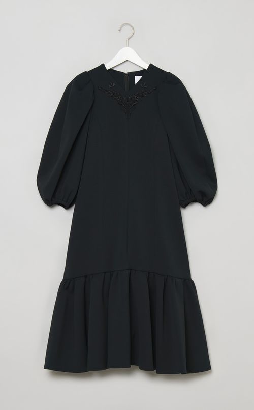 Vネックニットバルーンワンピース