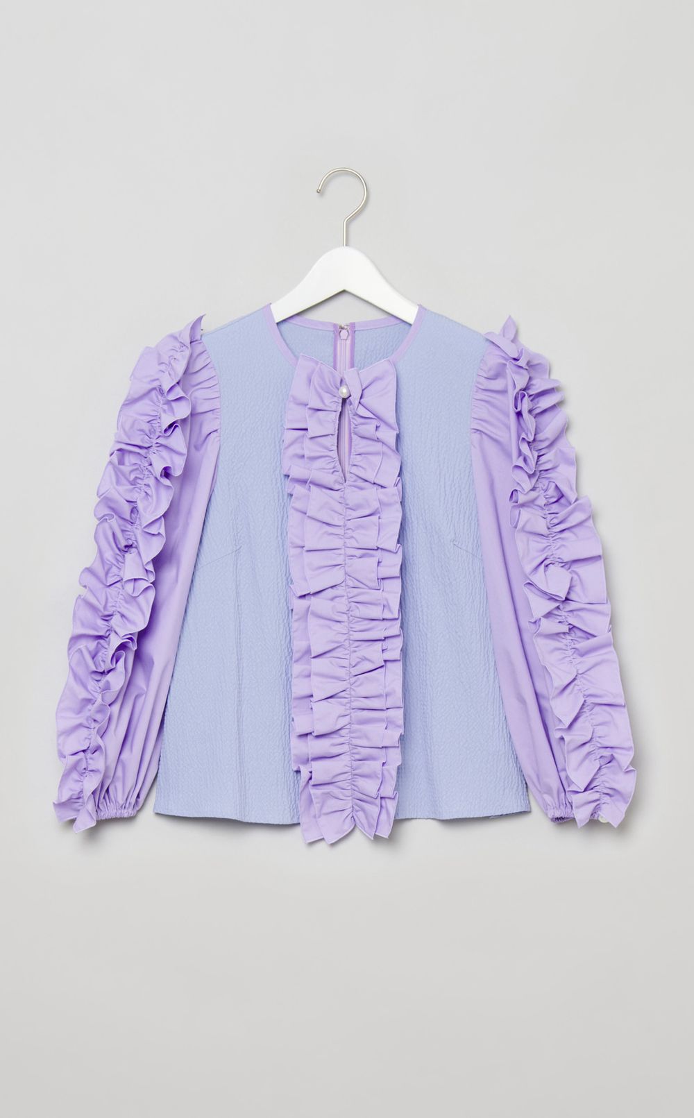 フリルスリーブブラウス