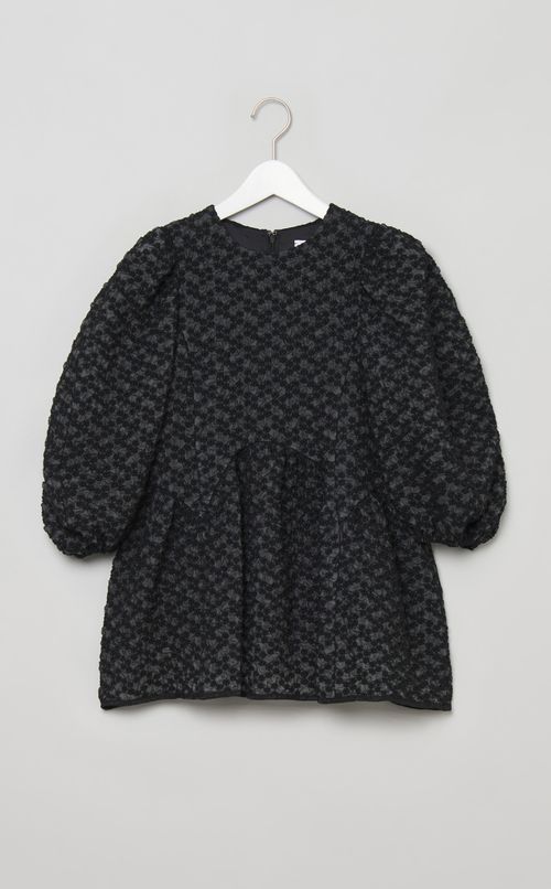 シャーリングエンブロイダリーブラウス