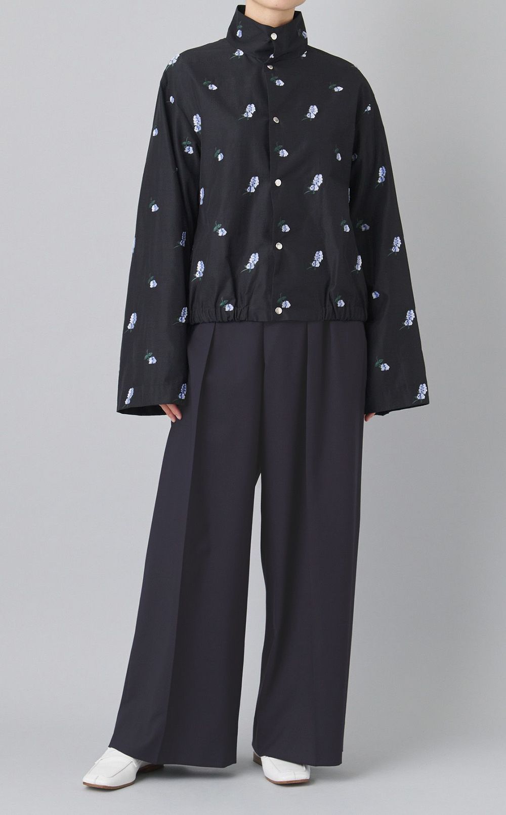 ウールトロバギーパンツ