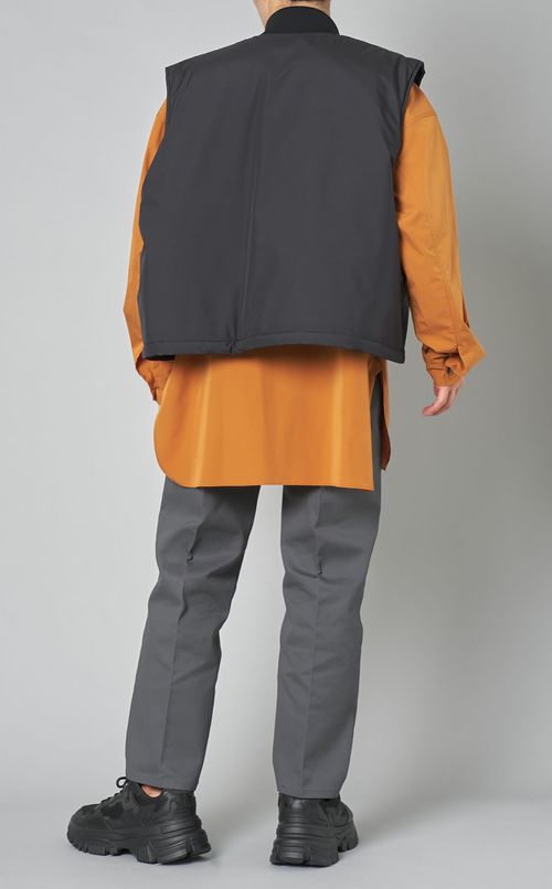 ゴアテックスプリマロフトベスト