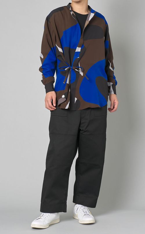 バンドカラープリントドウギシャツ