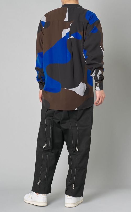 バンドカラープリントドウギシャツ