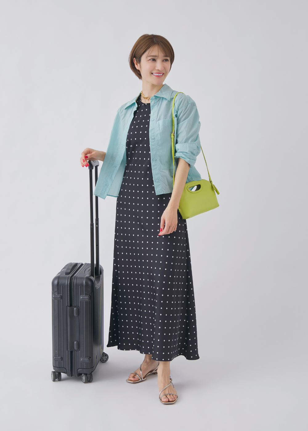 最高気温25度のノースリーブワンピースコーデ