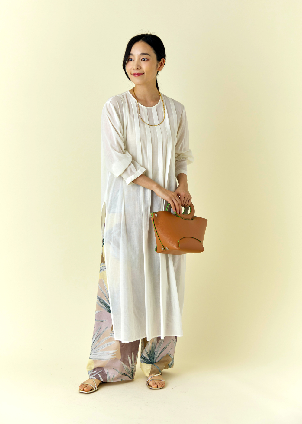 最高気温25度のロングシャツコーデ