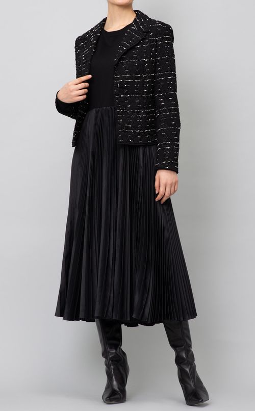 プリーツフレアワンピース