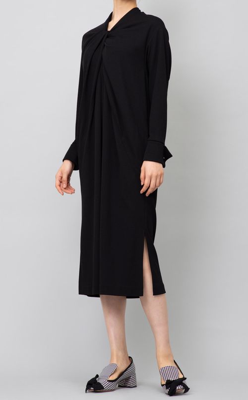 ツイストドレープワンピース