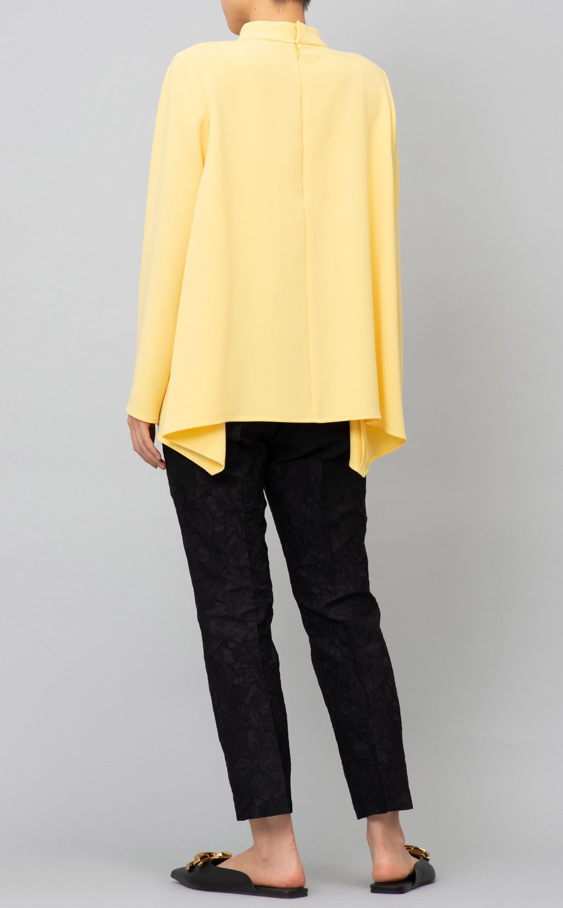 M・fil｜スタンドカラーフレアブラウス