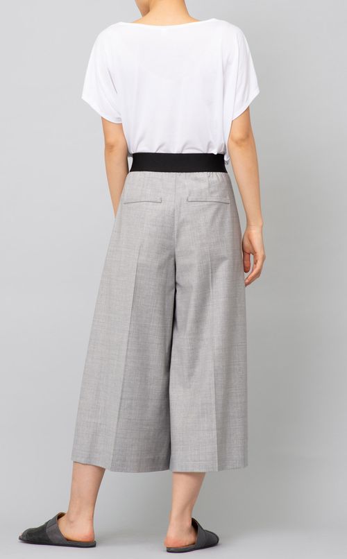 タックキュロットパンツ