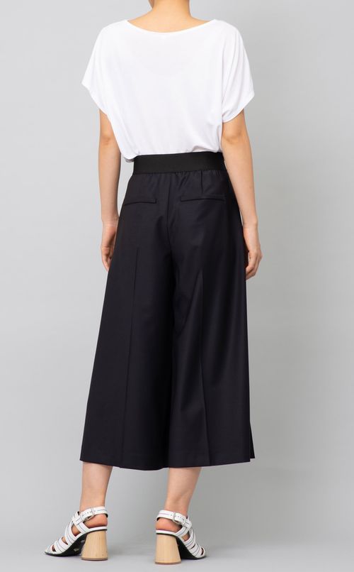 タックキュロットパンツ