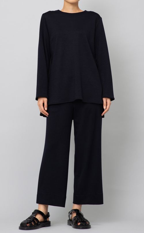 ストレッチストレートパンツ