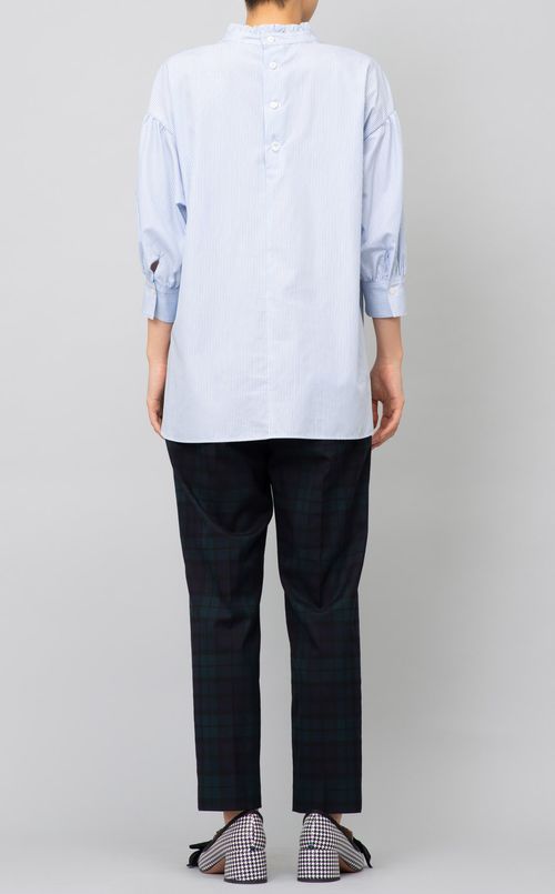 スタンドカラーフリルプルオーバーブラウス