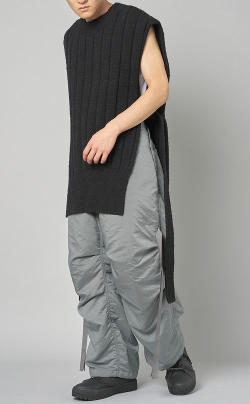 ナイロンパラシュートパンツ