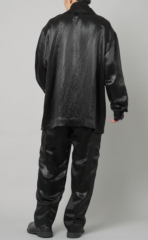 サテンワイドカラーシャツ