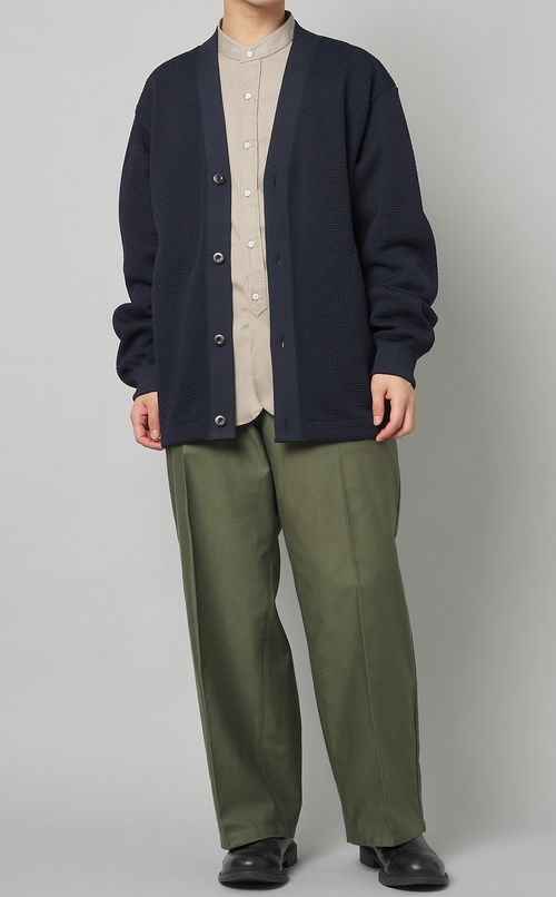 Vネックカーディガン