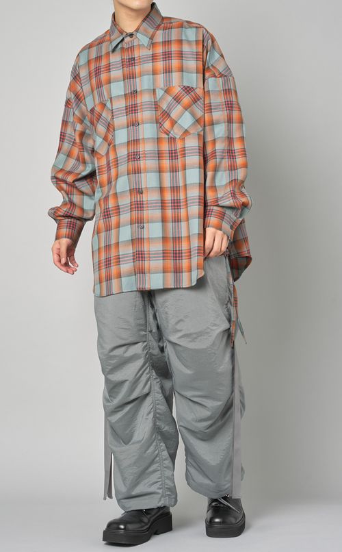 ナイロンパラシュートパンツ