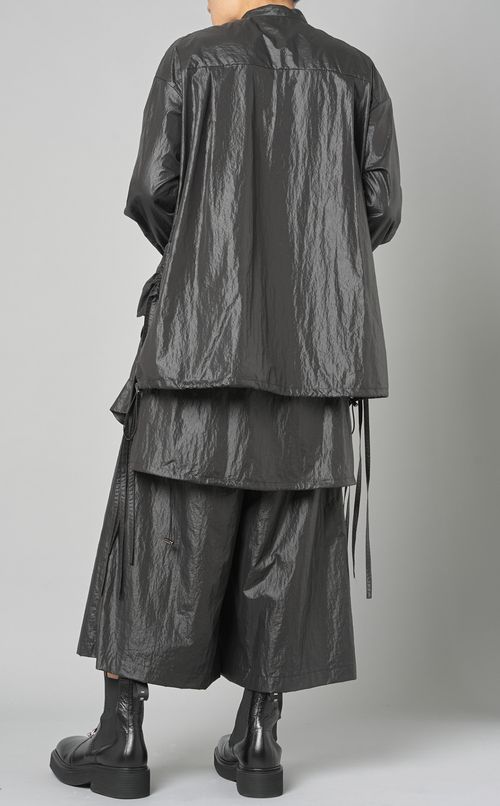 ナイロンサテンショートカーゴパンツ